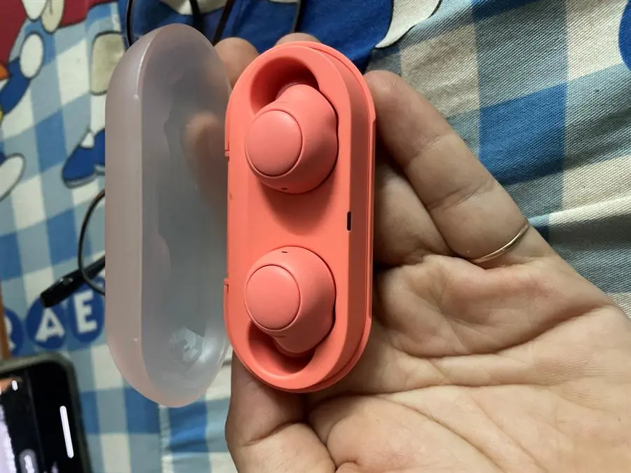 Khách hàng review Tai nghe Bluetooth True Wireless Sony WF-C500 3