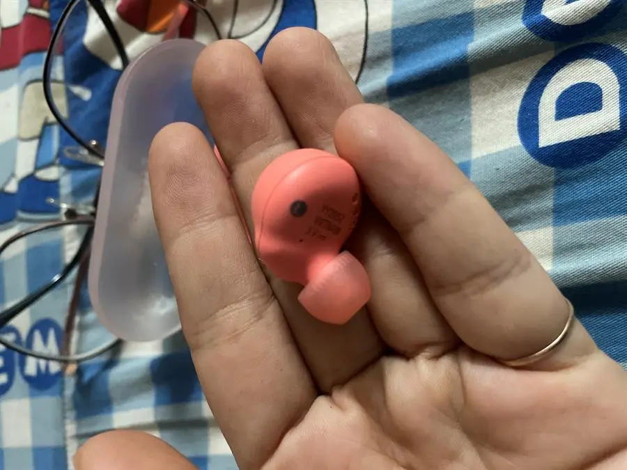 Khách hàng review Tai nghe Bluetooth True Wireless Sony WF-C500 5