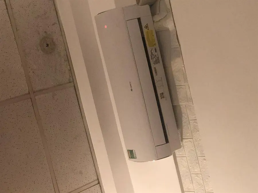 Khách hàng review Máy lạnh Gree Inverter 1 HP GWC09FB-K6D9A1W 1