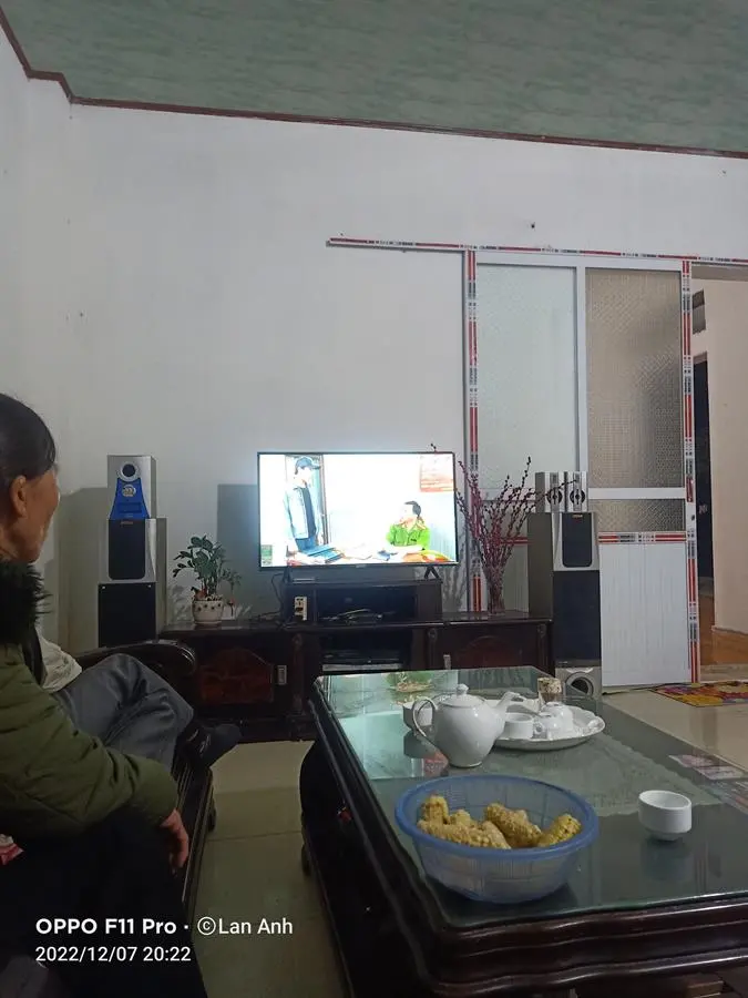 Khách hàng review Android Tivi TCL 43 inch L43S5200 22