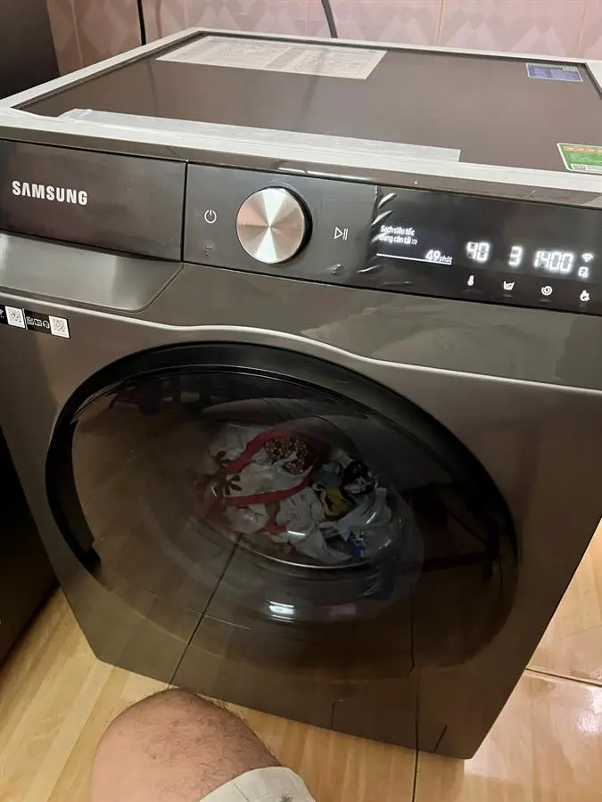 Khách hàng review Máy giặt sấy Samsung AI Ecobubble Inverter giặt 11 kg - sấy 7 kg WD11T734DBX/SV 2