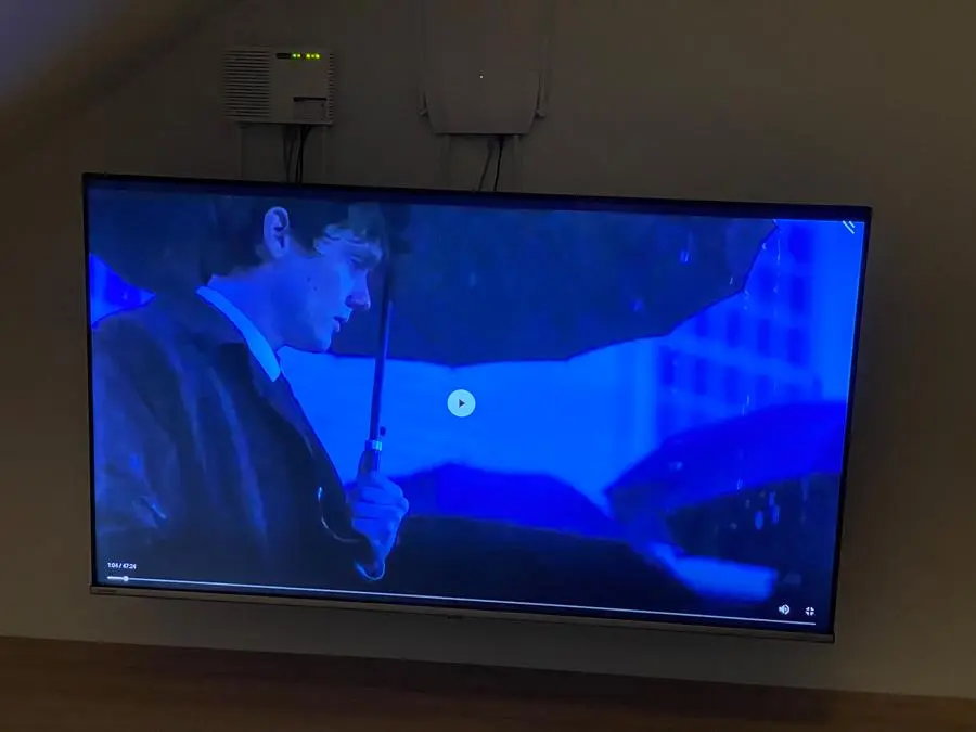 Khách hàng review Google Tivi Toshiba AI 4K 55 inch 55C350LP 1