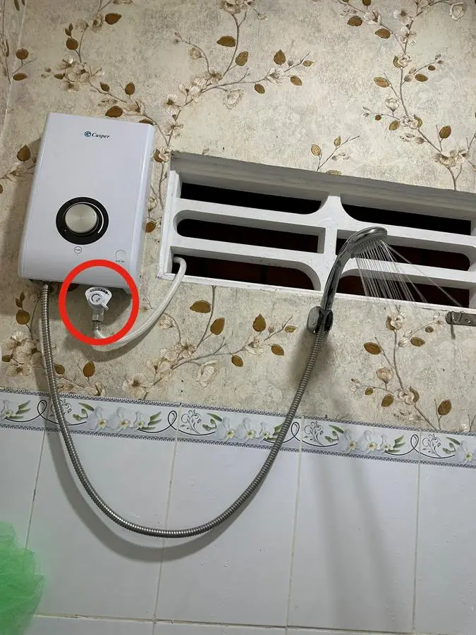 Khách hàng review Máy nước nóng trực tiếp Casper 4500W EP-45TH11 1