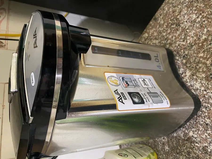 Khách hàng review Bình thủy điện AVA NK-A611 4 lít 12