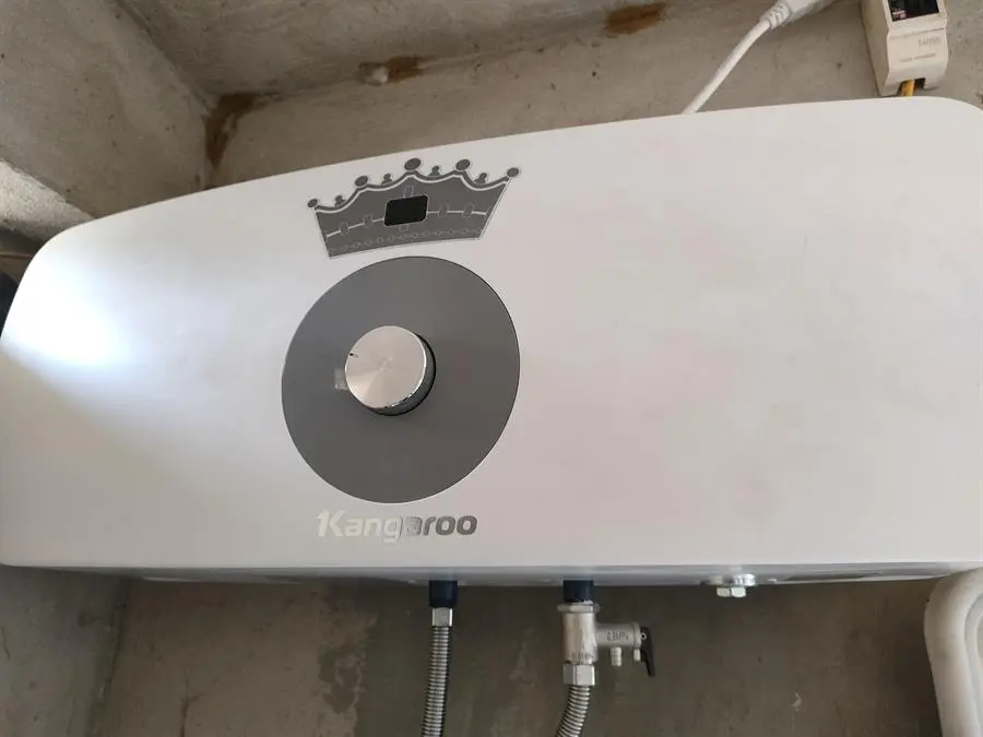 Khách hàng review Máy nước nóng gián tiếp Kangaroo 22 lít 2500W KG 73R2 2