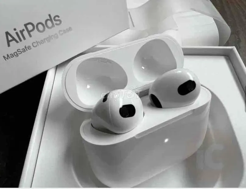 Khách hàng review Tai nghe Bluetooth AirPods 3 Wireless Charge Apple MME73 6