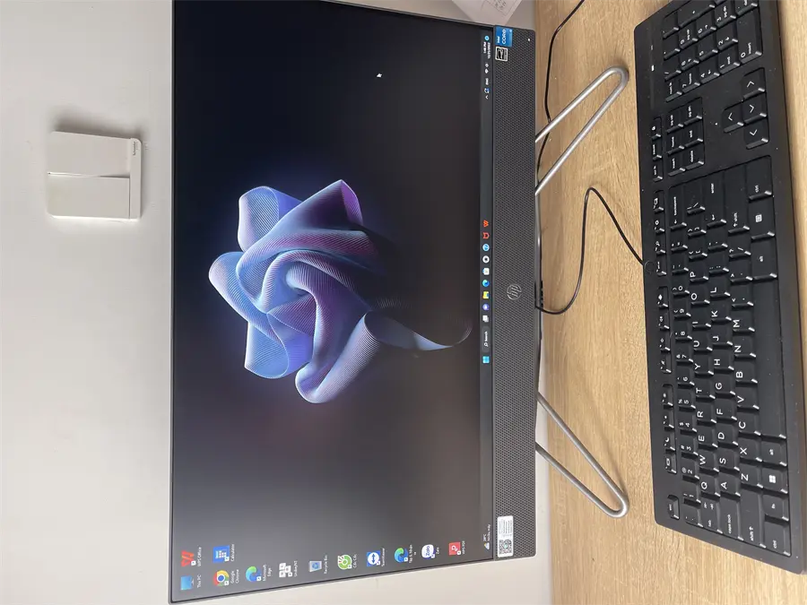 Khách hàng review HP AIO ProOne 240 G9 i3 1215U/8GB/512GB/23.8"FullHD/Bàn phím/Chuột/Win11 (6M3T0PA) 3