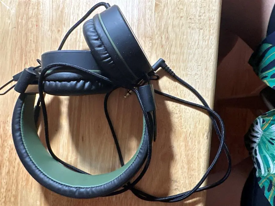 Khách hàng review Tai nghe Chụp Tai Mozard IP-878 12