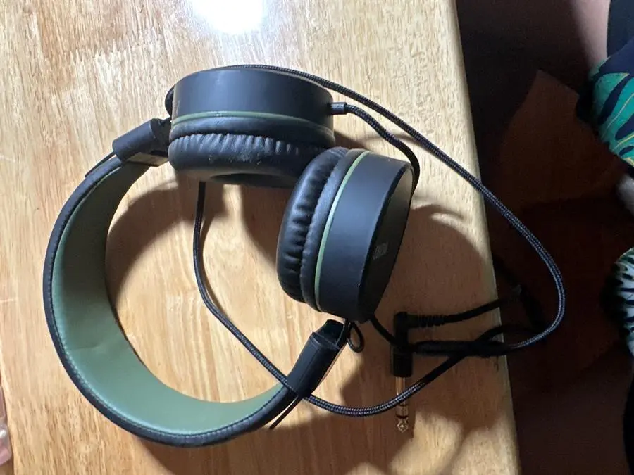 Khách hàng review Tai nghe Chụp Tai Mozard IP-878 14
