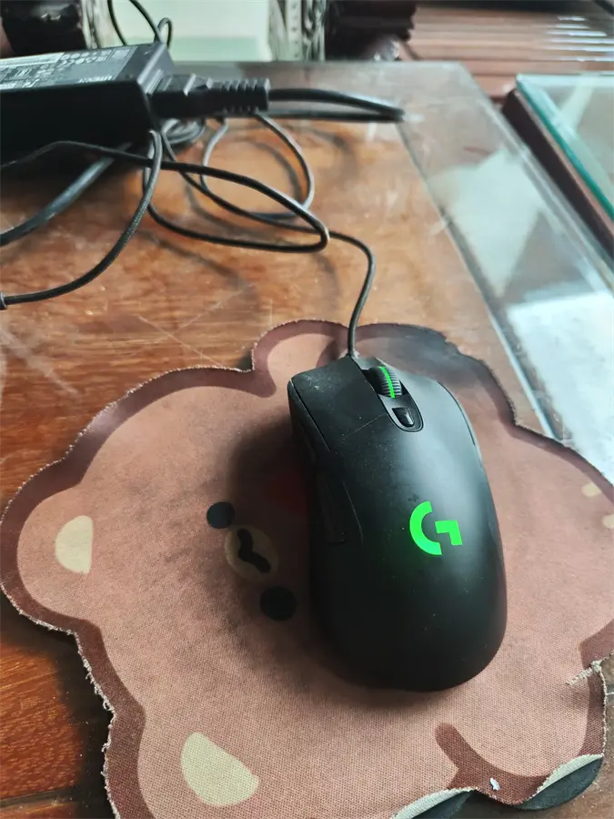 Khách hàng review Chuột Có dây Gaming Logitech G403 Hero 4