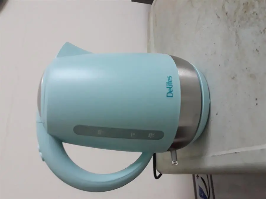 Khách hàng review Bình đun siêu tốc Delites 1.7 lít ST17P03 Xanh 10
