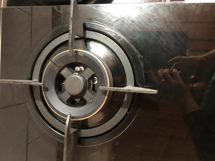 Khách hàng review Bếp ga âm Electrolux EHG7230BE 6