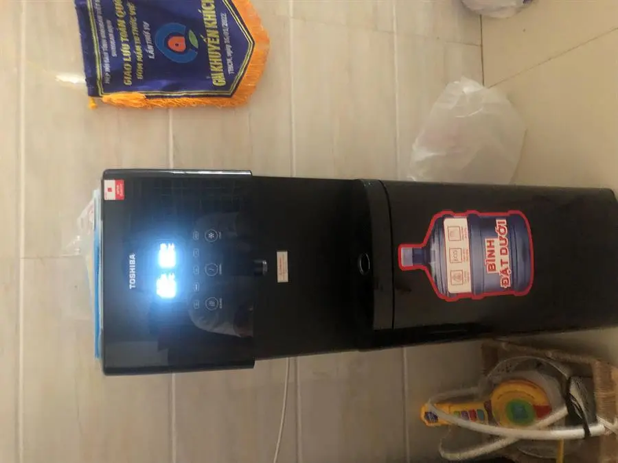 Khách hàng review Cây nước nóng lạnh Toshiba RWF-W1830BV(K) 650W 2