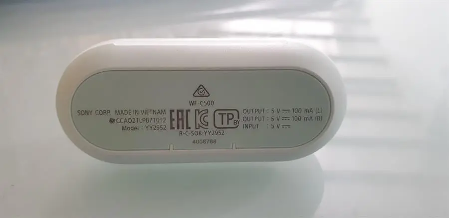 Khách hàng review Tai nghe Bluetooth True Wireless Sony WF-C500 2