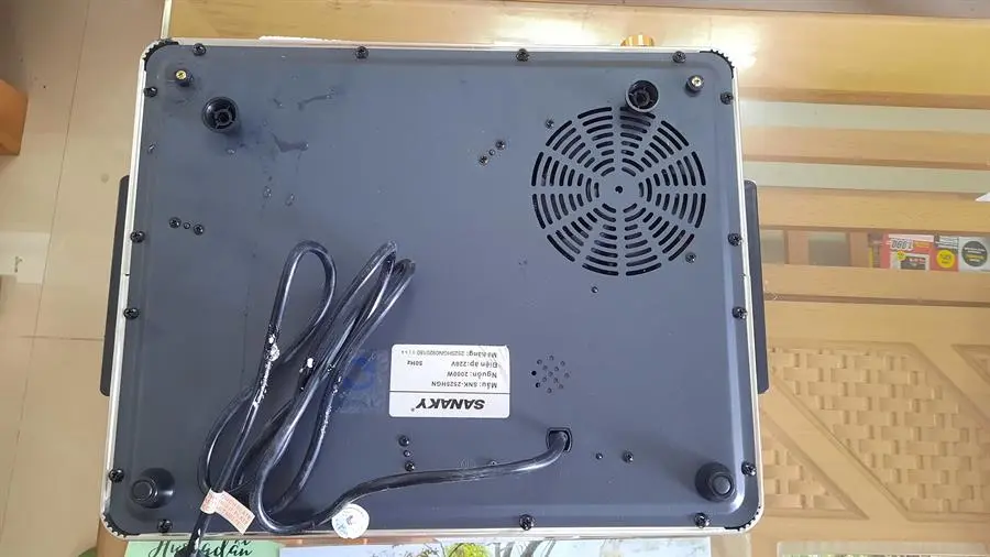 Khách hàng review Bếp hồng ngoại đơn Sanaky SNK 2525HGN 2000W 2
