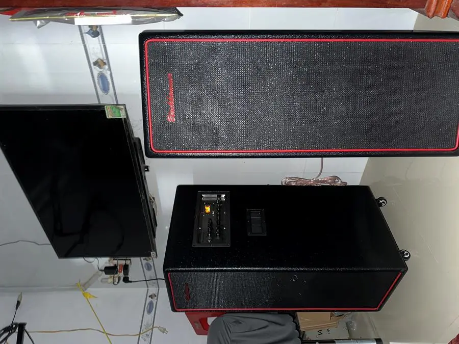Khách hàng review Cặp loa điện karaoke BlackHammer BH-410 400W 7