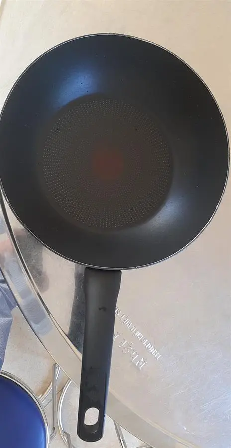 Khách hàng review Chảo nhôm sâu chống dính vân đá đáy từ 28 cm Tefal Ultimate G2681972 1