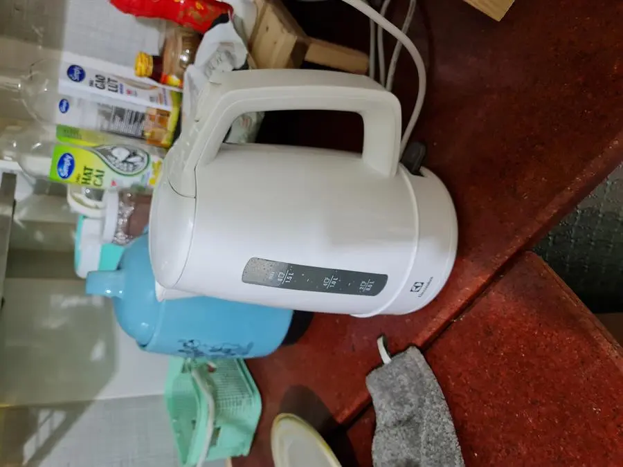Khách hàng review Bình siêu tốc Electrolux 1.5 lít EEK1303W 1