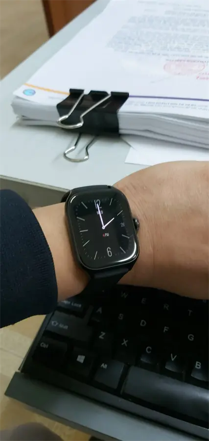Khách hàng review Đồng hồ thông minh Amazfit GTS 4 42.7mm 11