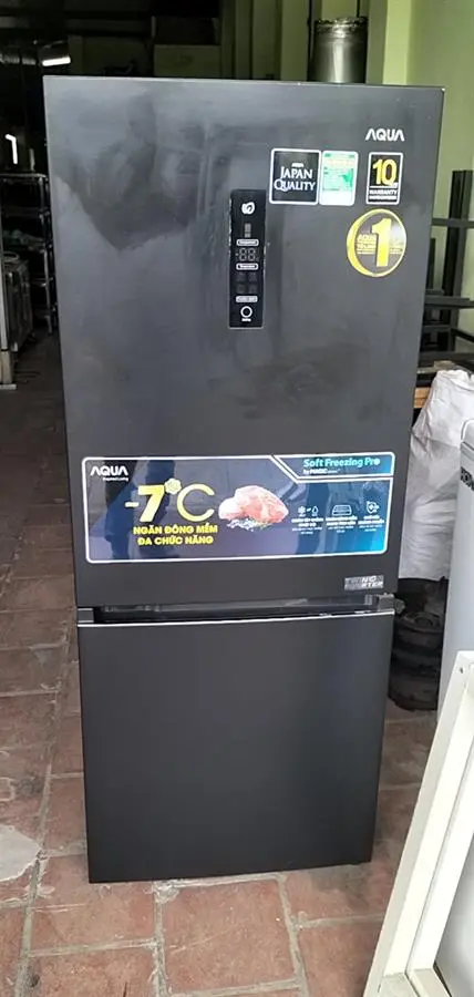Khách hàng review Tủ lạnh Aqua Inverter 260 lít AQR-I298EB BS 5