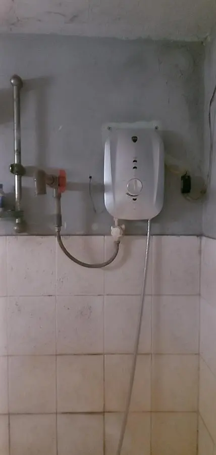Khách hàng review Máy nước nóng trực tiếp Ferroli 4500W MIDO-MSN 4.5S 6