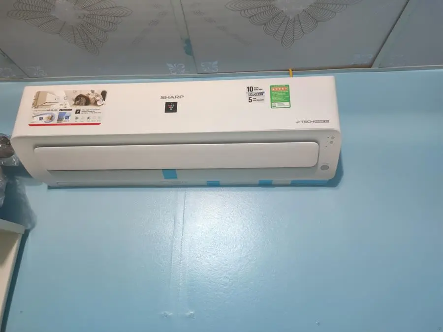 Khách hàng review Máy lạnh Sharp Inverter 1 HP AH-XP10YMW 1