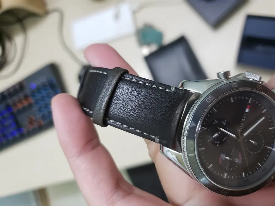 Khách hàng review Đồng hồ TOMMY HILFIGER 44 mm Nam 1791838 3