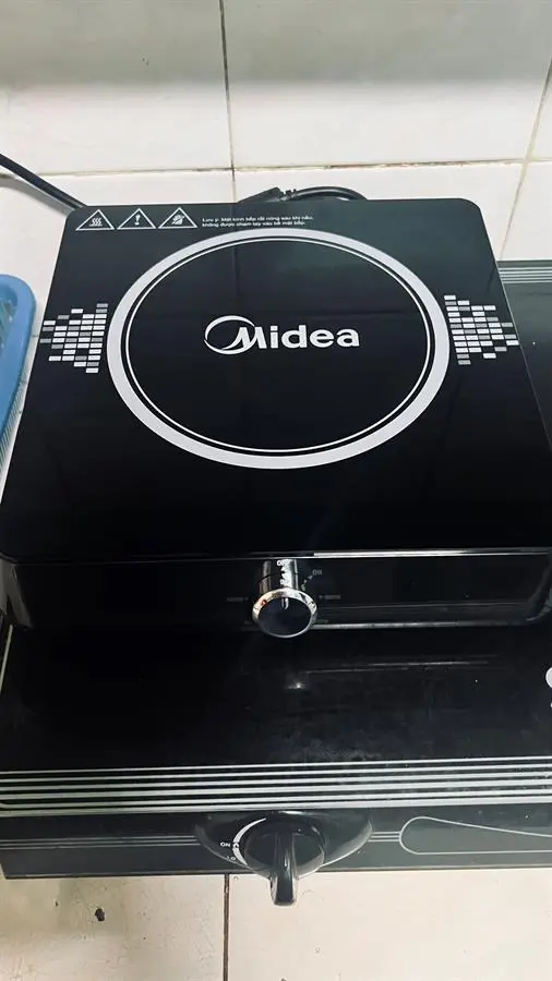Khách hàng review Bếp từ Midea MI-K1917EF Đen 6