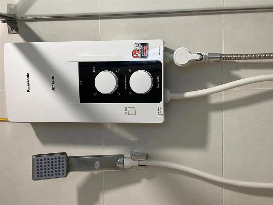 Khách hàng review Máy nước nóng trực tiếp Panasonic 4500W DH-4RP1VW 4