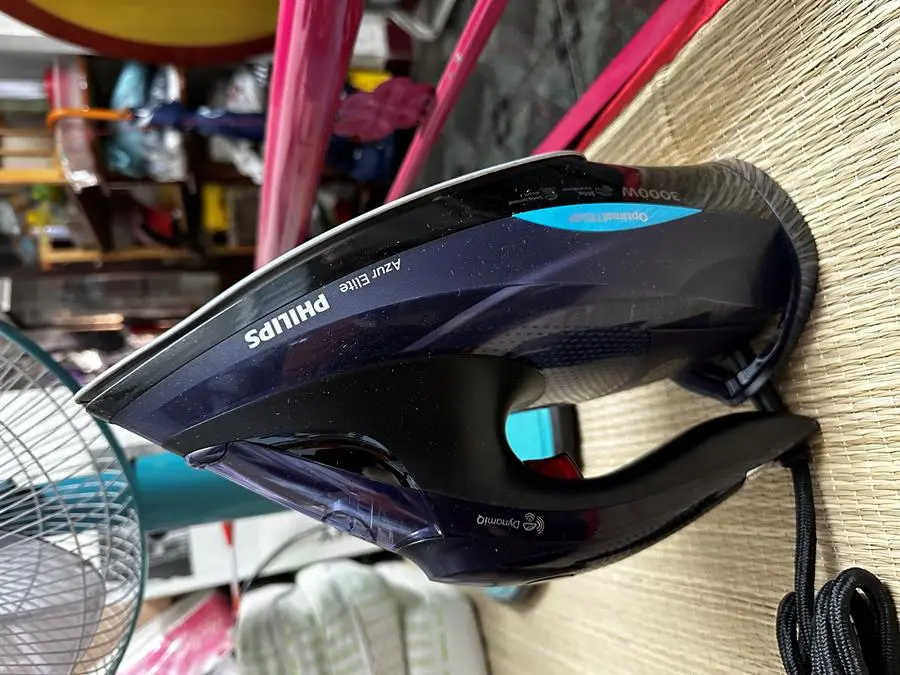 Khách hàng review Bàn là hơi nước Philips Azur Elite (GC5039) 3000W 2