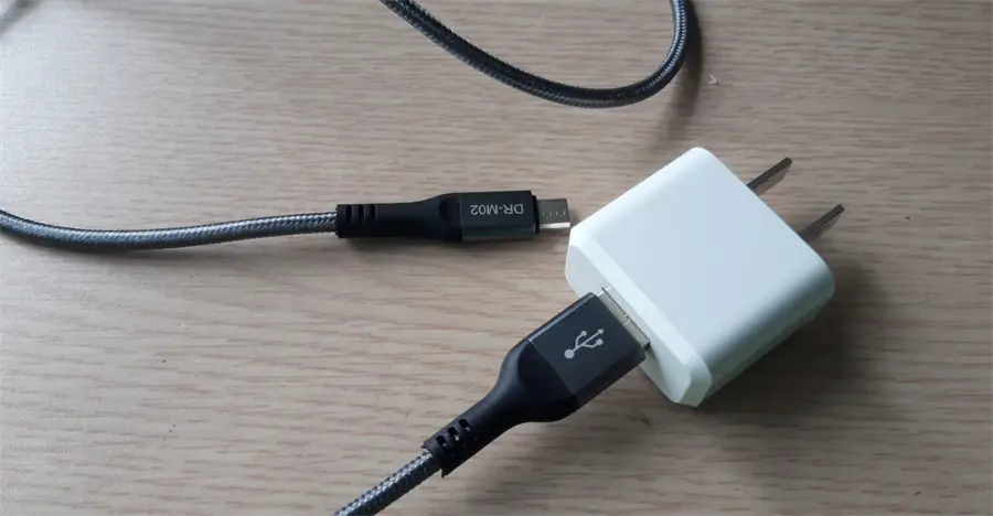 Khách hàng review Adapter sạc USB 5W AVA JC62A 1