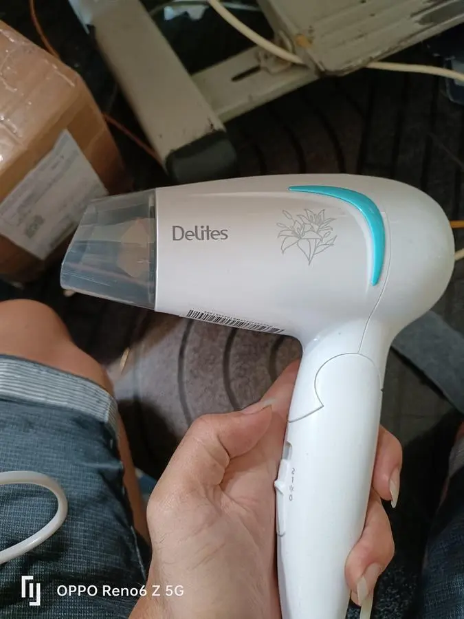 Khách hàng review Máy sấy tóc 1200W Delites MST02 10