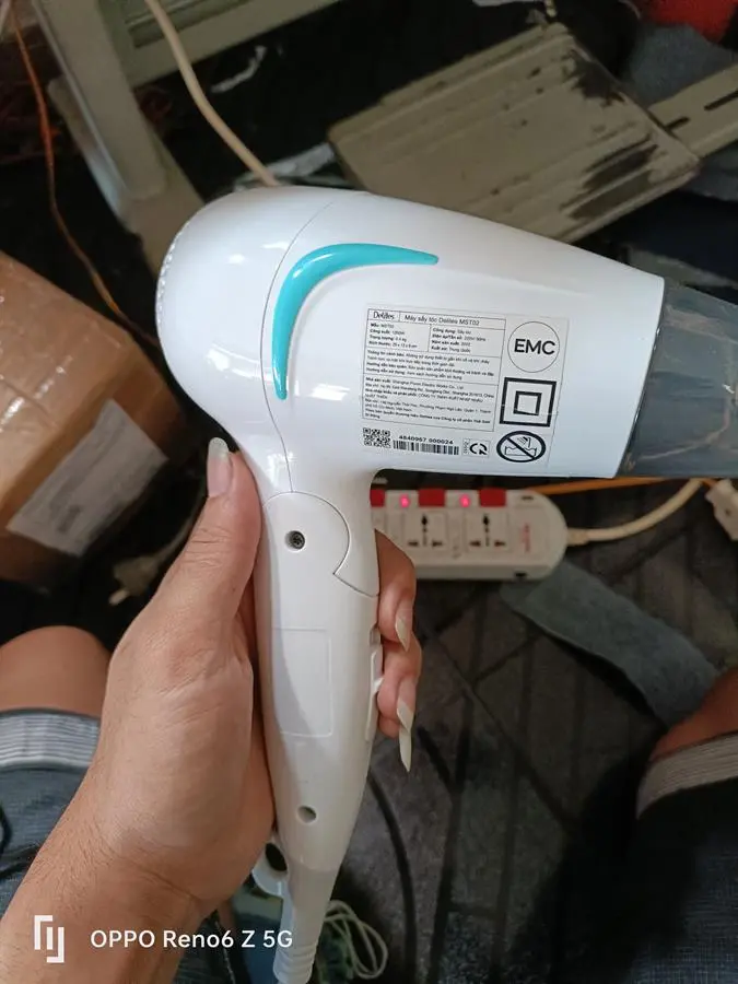 Khách hàng review Máy sấy tóc 1200W Delites MST02 11