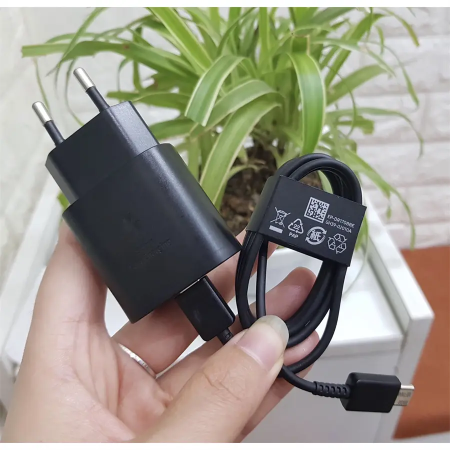 Khách hàng review Sạc nhanh Type-C PD 25W Samsung EP-TA800N 20