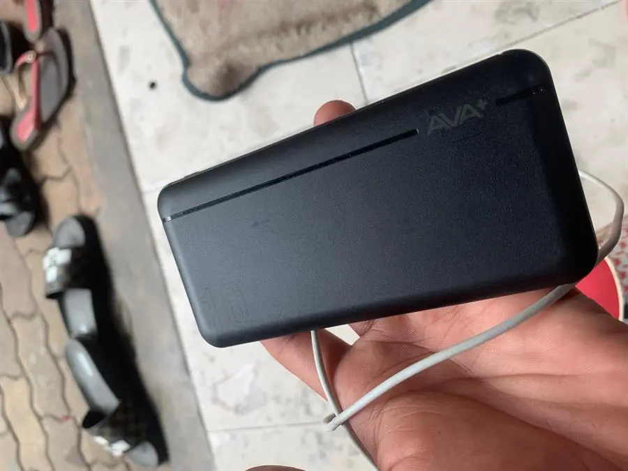 Khách hàng review Pin sạc dự phòng Polymer 10000mAh Type C 10W AVA  PB100S 5