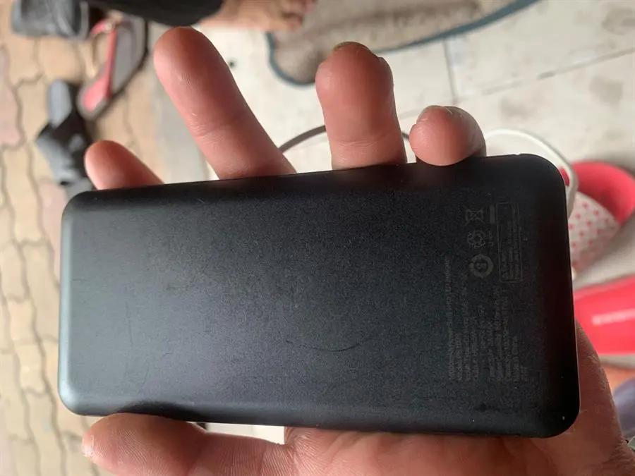 Khách hàng review Pin sạc dự phòng Polymer 10000mAh Type C 10W AVA  PB100S 4