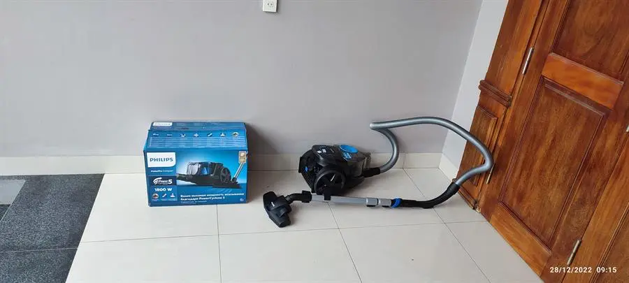 Khách hàng review Máy hút bụi dạng hộp Philips FC9350 1