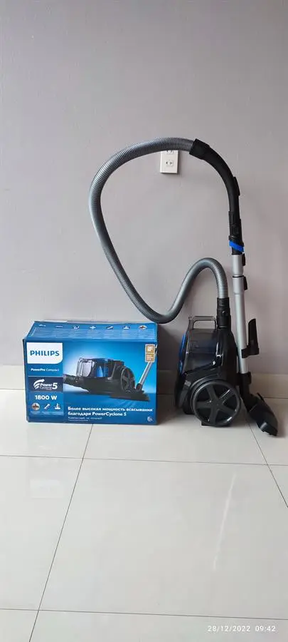 Khách hàng review Máy hút bụi dạng hộp Philips FC9350 2