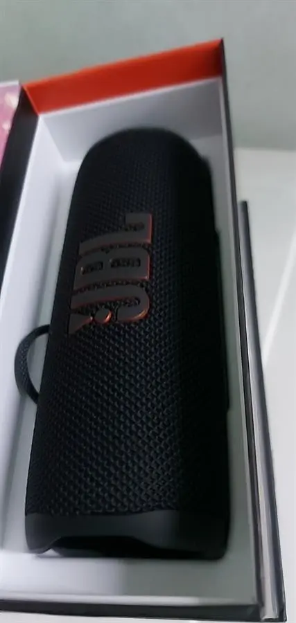 Khách hàng review Loa Bluetooth JBL Flip 6 22