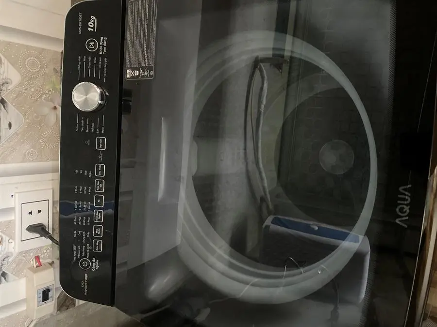 Khách hàng review Máy giặt Aqua Inverter 10 Kg AQW-DR100ET S 2