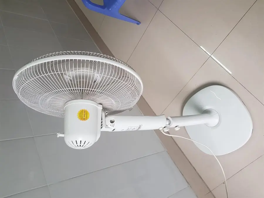 Khách hàng review Quạt đứng Toshiba 5 cánh F-LSA10(H)VN 50W 6