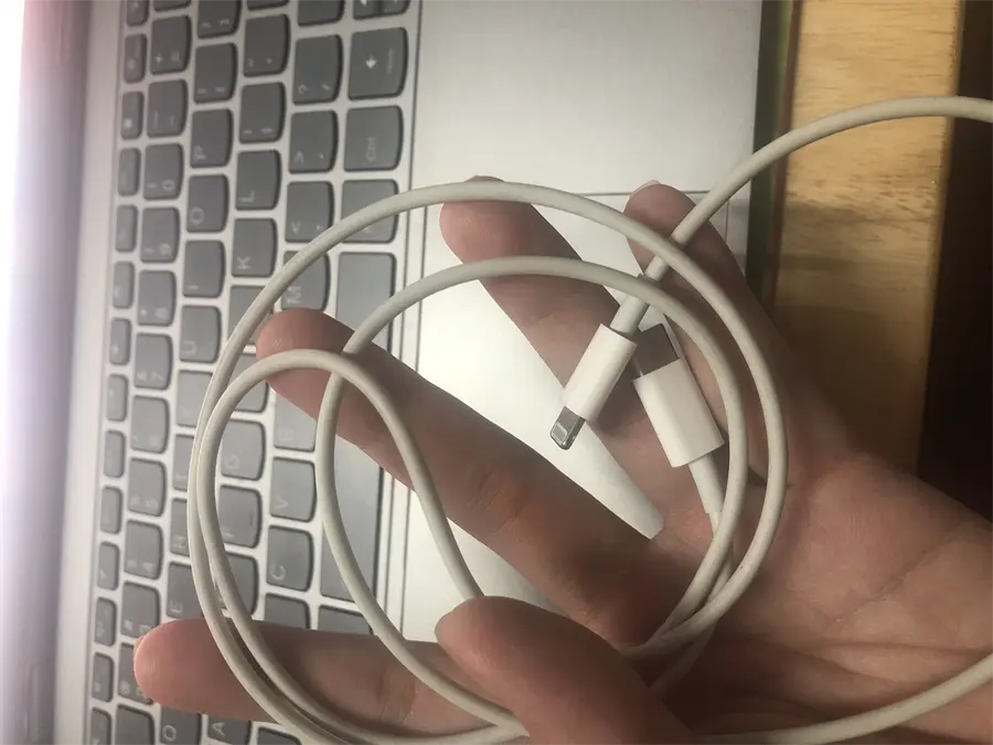 Khách hàng review Cáp sạc nhanh và truyền dữ liệu Type-C - Lightning 87W 1m Apple 12