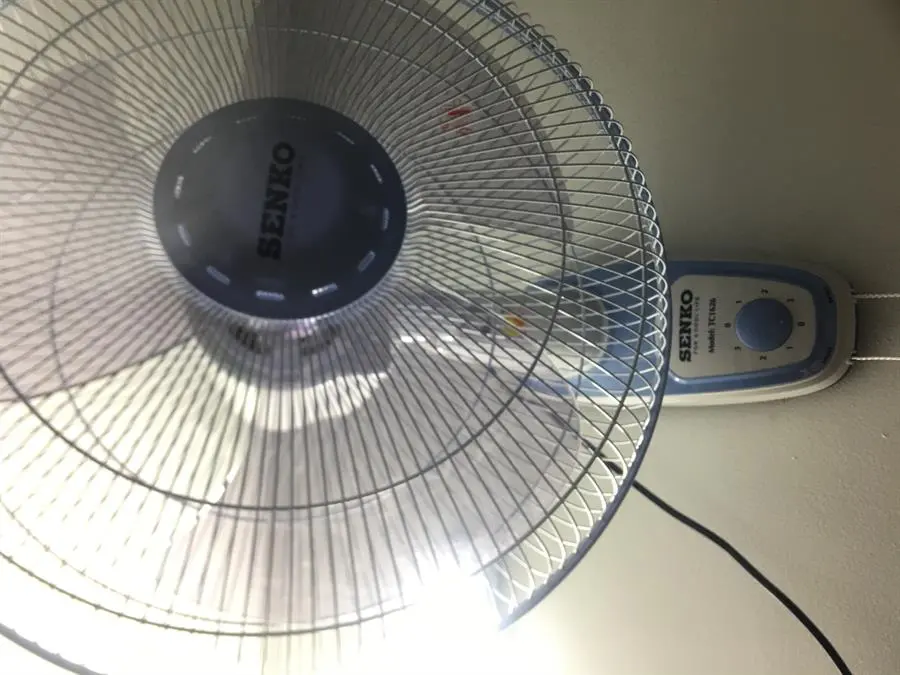 Khách hàng review Quạt treo tường Senko 3 cánh TC1626 47W 5