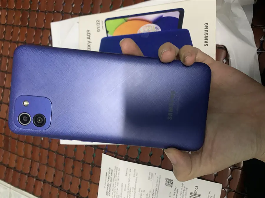 Khách hàng review Điện thoại Samsung Galaxy A03 4GB 3