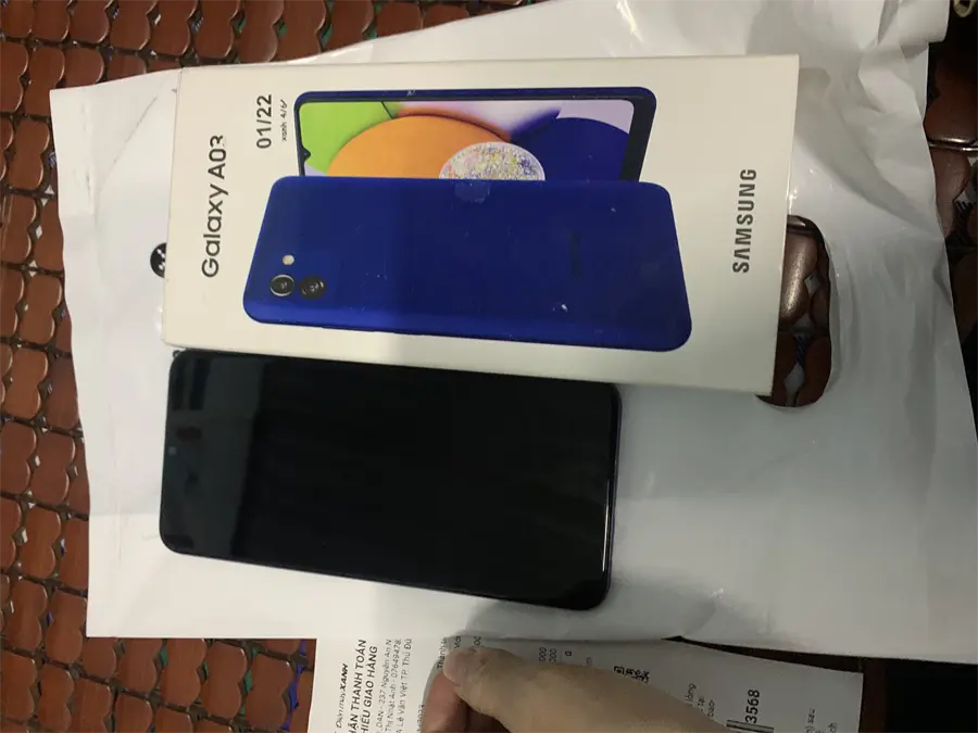 Khách hàng review Điện thoại Samsung Galaxy A03 4GB 1