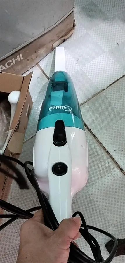Khách hàng review Máy hút bụi cầm tay Midea MVC-SC861B 9
