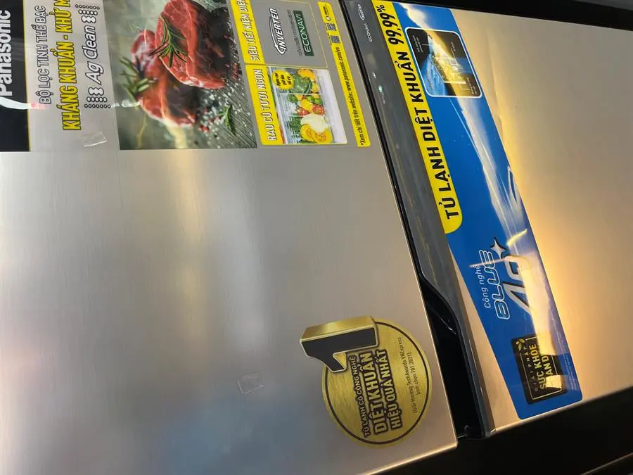 Khách hàng review Tủ lạnh Panasonic Inverter 234 lít NR-TV261APSV 31