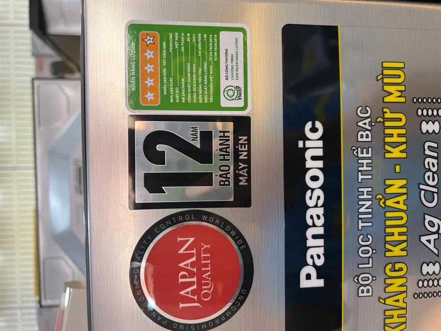 Khách hàng review Tủ lạnh Panasonic Inverter 234 lít NR-TV261APSV 33