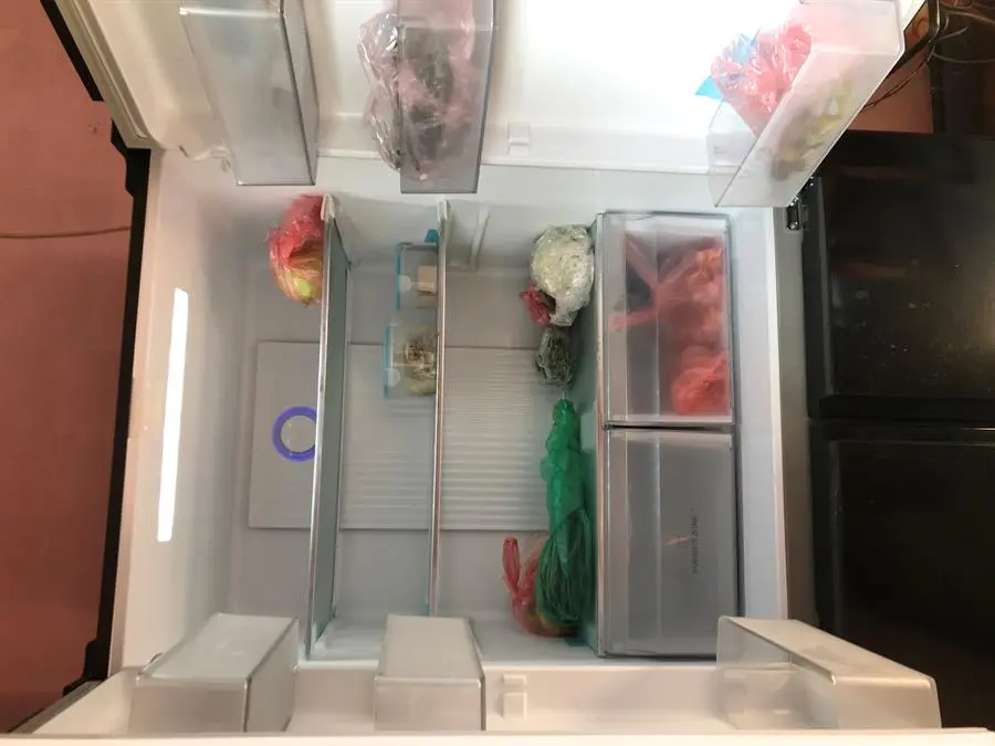 Khách hàng review Tủ lạnh Aqua Inverter 456 lít Multi Door AQR-M525XA(FB) 17