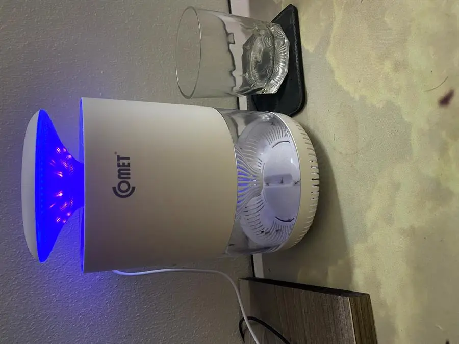 Khách hàng review Đèn bắt muỗi Comet CM078 10